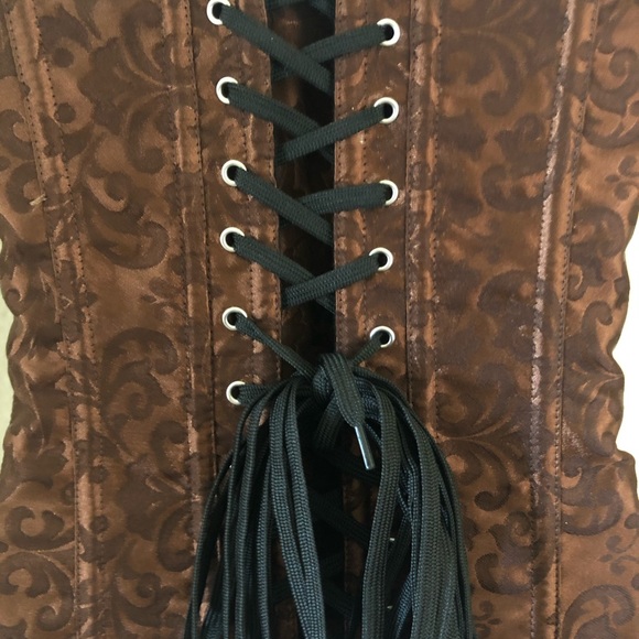 NWTO Women’s detailed satin zip front corset. - Picture 5 of 7